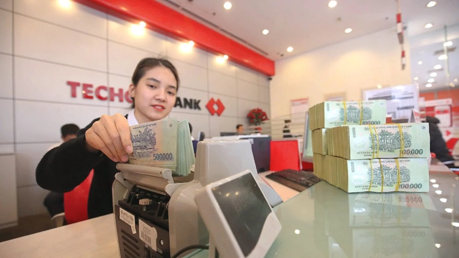 Ảnh 2 - Vay thế chấp Techcombank lãi suất bao nhiêu là câu hỏi được nhiều khách hàng quan tâm. (Ảnh minh họa)