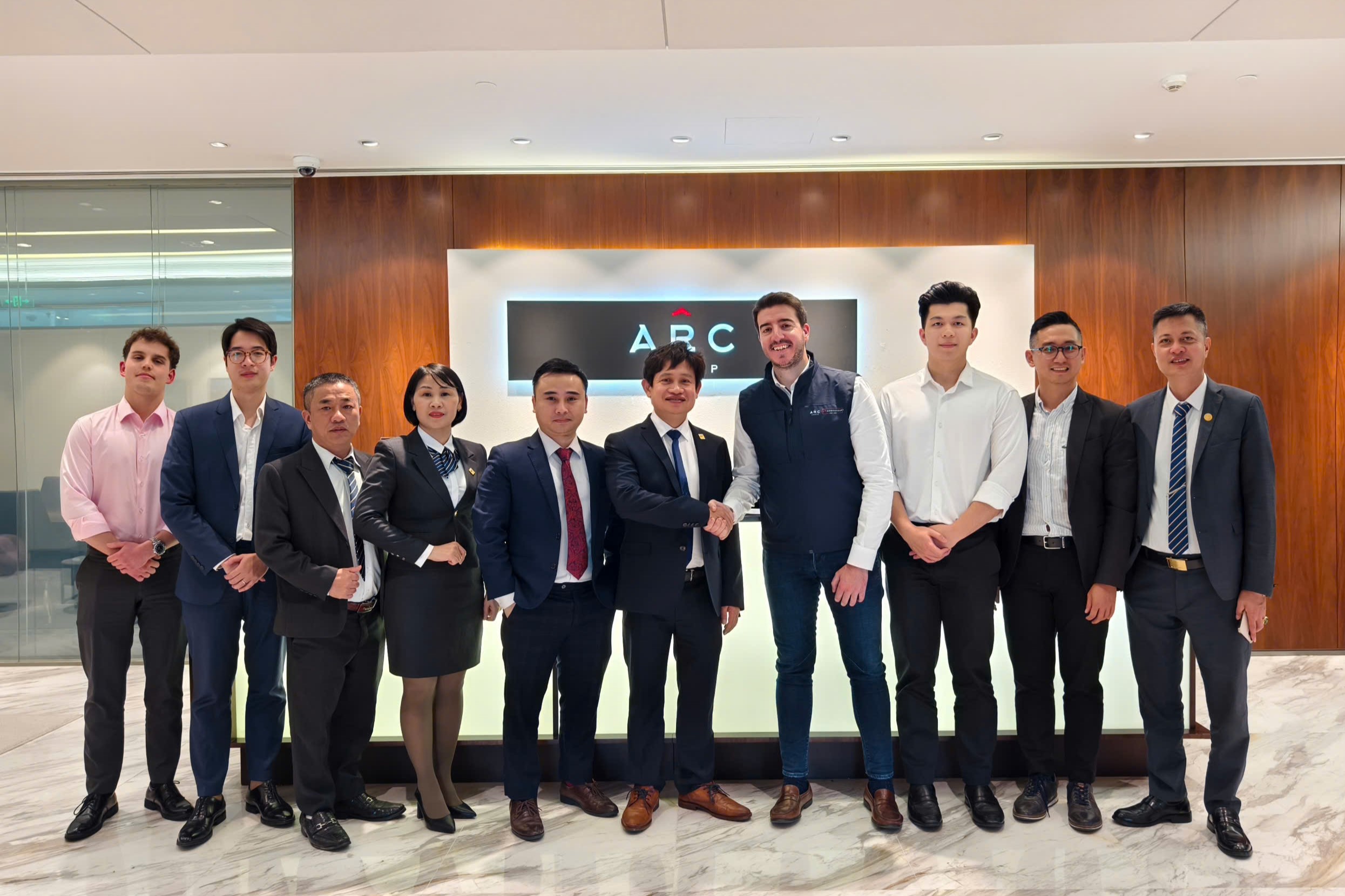 Trong hành trình tiến tới IPO của Meey Group, Meey Finance đóng vai trò là một công cụ hỗ trợ chiến lược