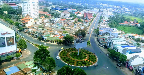 Hai cực phát triển Đắk Lắk mới – Buôn Ma Thuột (công nghiệp, hành chính) và Tuy Hòa (du lịch biển, logistics).
