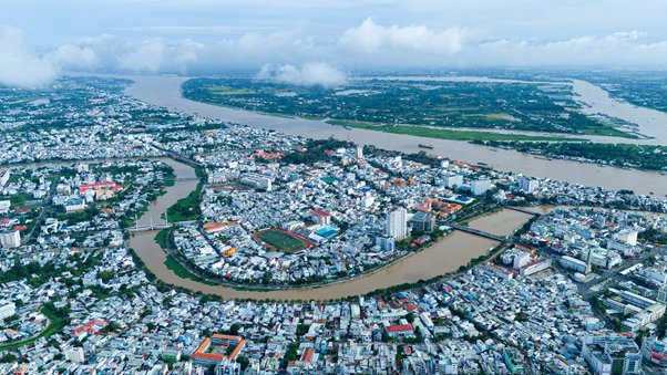 Long Xuyên, Châu Đốc, Rạch Giá – ba trung tâm phát triển mạnh của thị trường nhà ở An Giang.