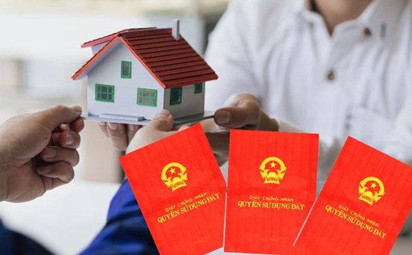 Người mua nên thẩm định tài sản thực tế và công chứng sang tên theo đúng quy trình.