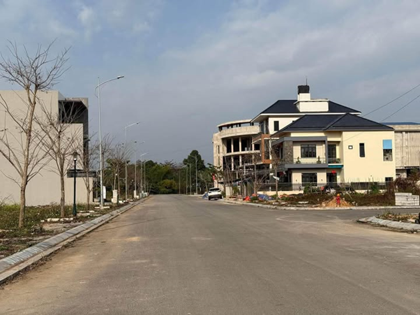 Nhà mặt phố trung tâm Tuyên Quang – phân khúc được tìm kiếm nhiều với giá trị cao.