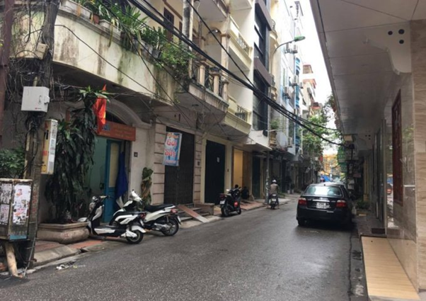 giao thông hơi bất tiện so với tuyến chính.