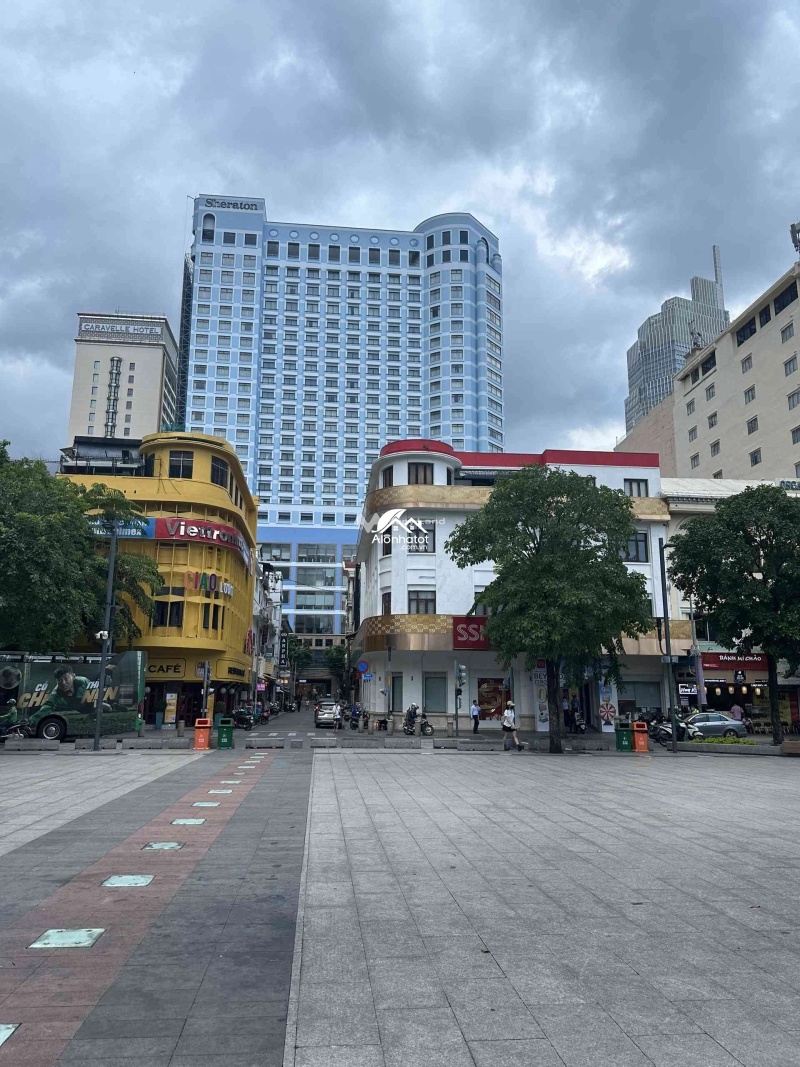 Bán nhà giá bán cạnh tranh từ 200 tỷ có diện tích gồm 463.8m2 vị trí đẹp nằm ở Quận 1, Hồ Chí Minh-03