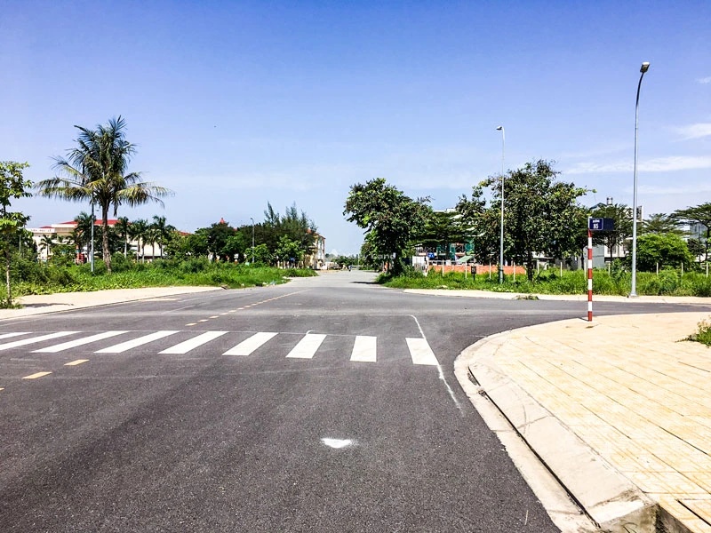 Nguyễn Văn Linh, Hồ Chí Minh bán đất có diện tích rộng 100m2