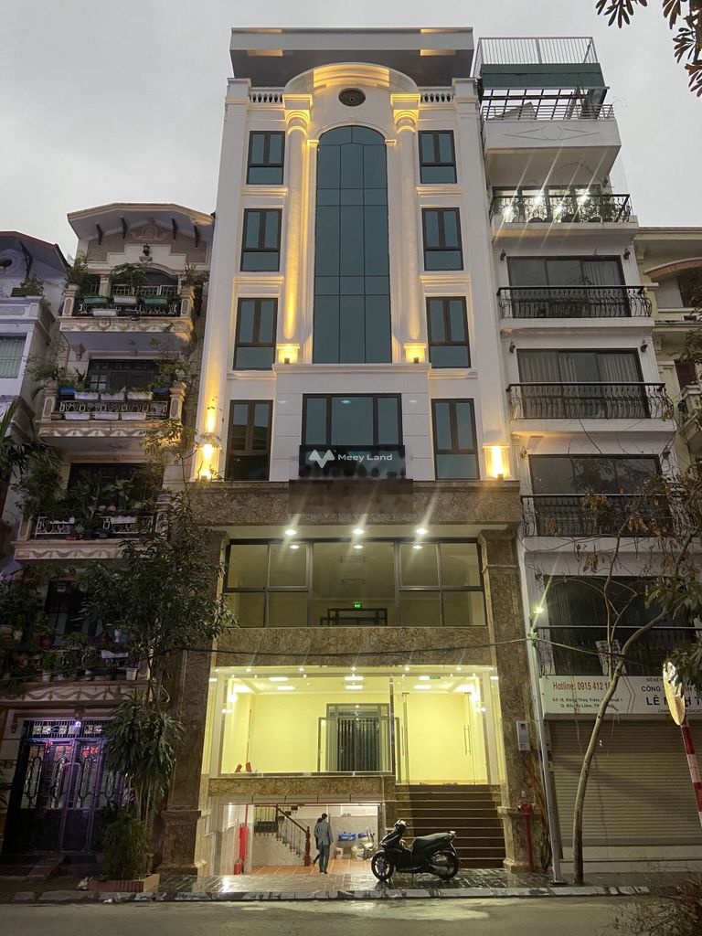 Cho thuê nhà mặt phố Bùi Thị Xuân, Hai Bà Trưng. Diện tích 175m2, 9 tầng, mặt tiền 7m-02