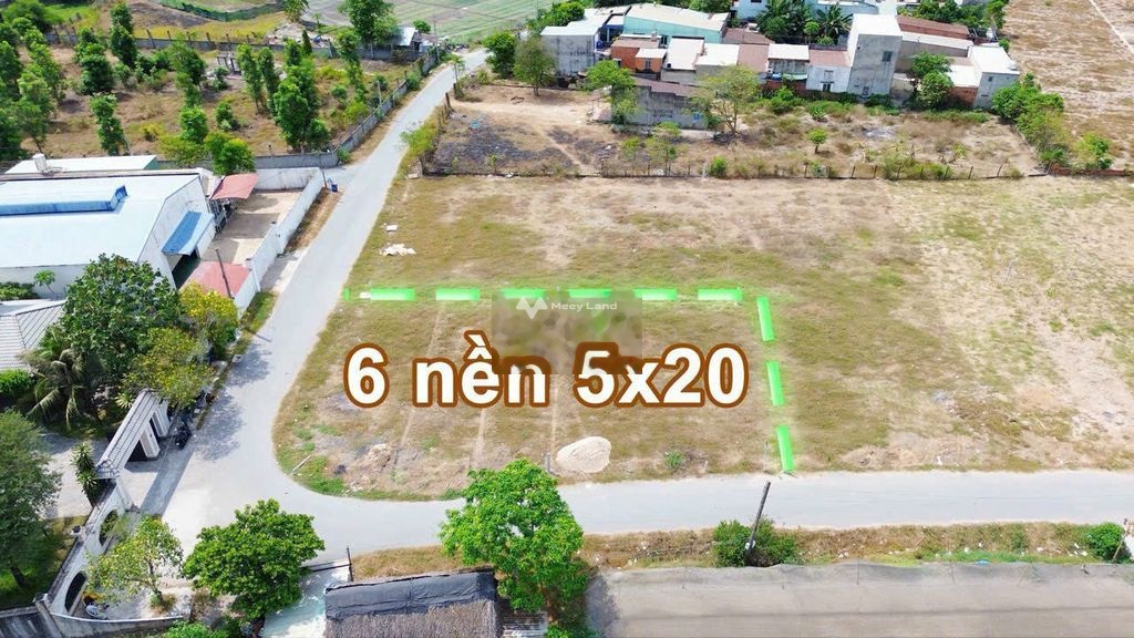 Bán đất 850 triệu, diện tích 120m2 tại Lê Thị Vui, Xã Phước Hiệp, đường 12m-02