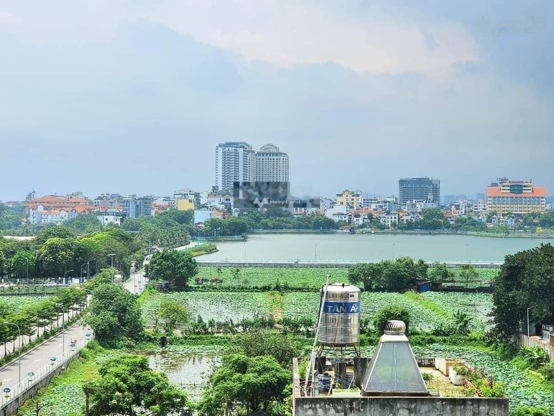 Bán đất tại phố Trịnh Công Sơn, Tây Hồ. Diện tích 272m2