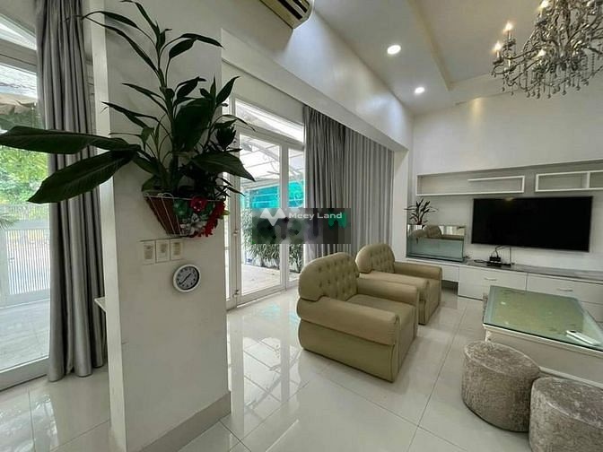Cho thuê biệt thự giá 35 triệu, diện tích 126 m2, tại Tân Phú, quận 7-03