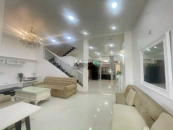 Cho thuê biệt thự giá 35 triệu, diện tích 126 m2, tại Tân Phú, quận 7-02