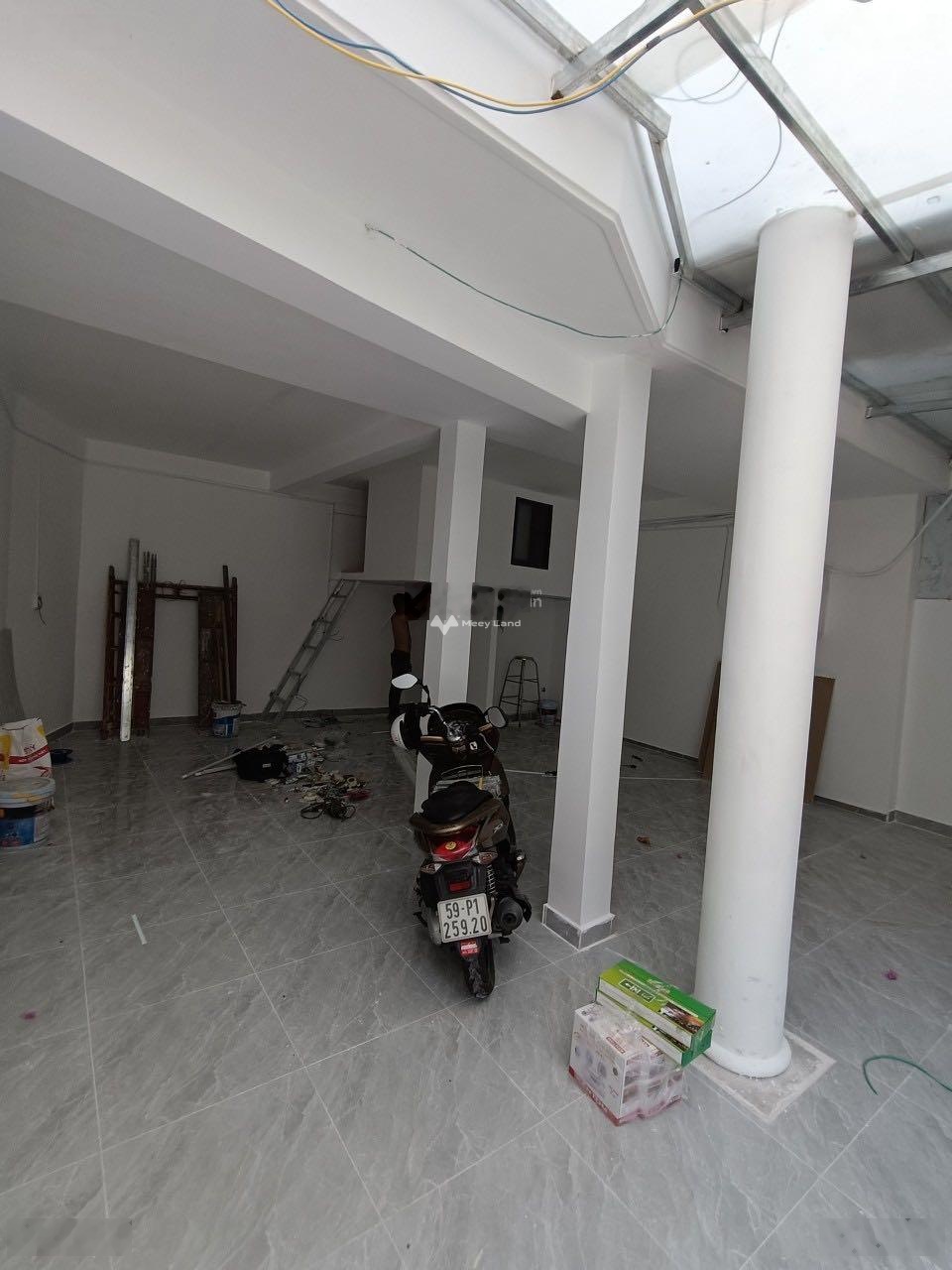Cho thuê mặt bằng kinh doanh giá 16 triệu, diện tích 100 m2, tại Chu Văn An, phường 26, Bình Thạnh-02