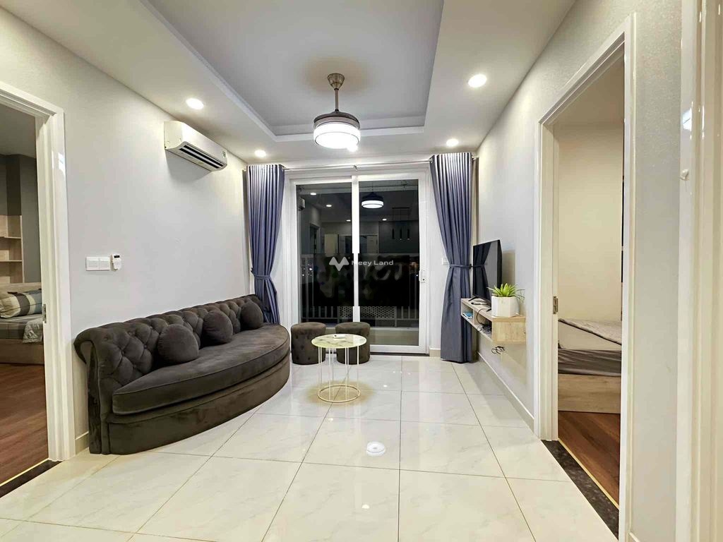 Cho thuê căn hộ 3 phòng ngủ giá 18 triệu, diện tích 95 m2, tại Bình Hưng, huyện Bình Chánh-01
