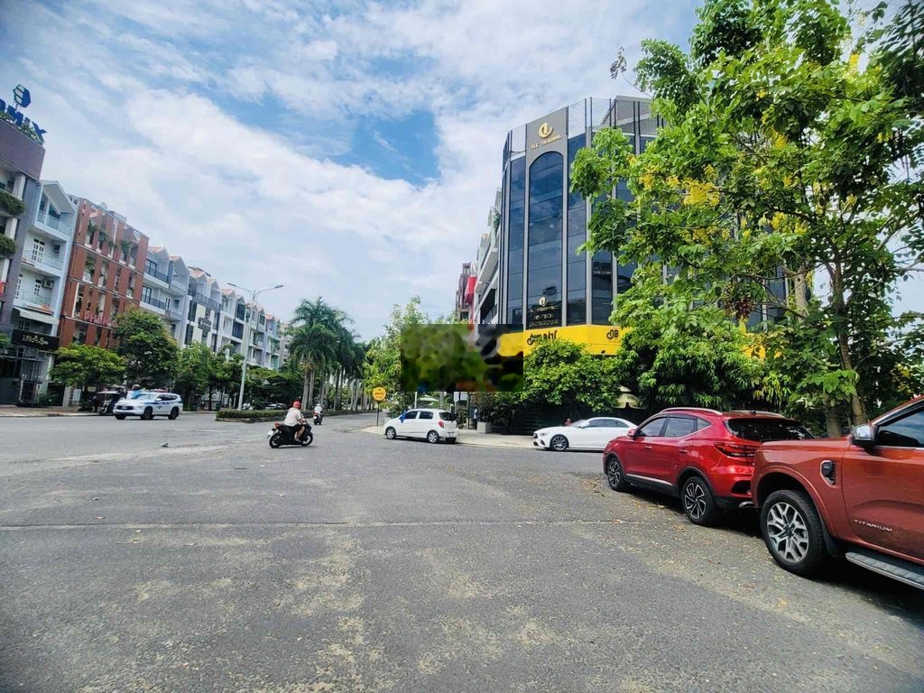 Bán nhà giá 34,5 tỷ, diện tích 150 m2, tại Tân Hưng, quận 7-03