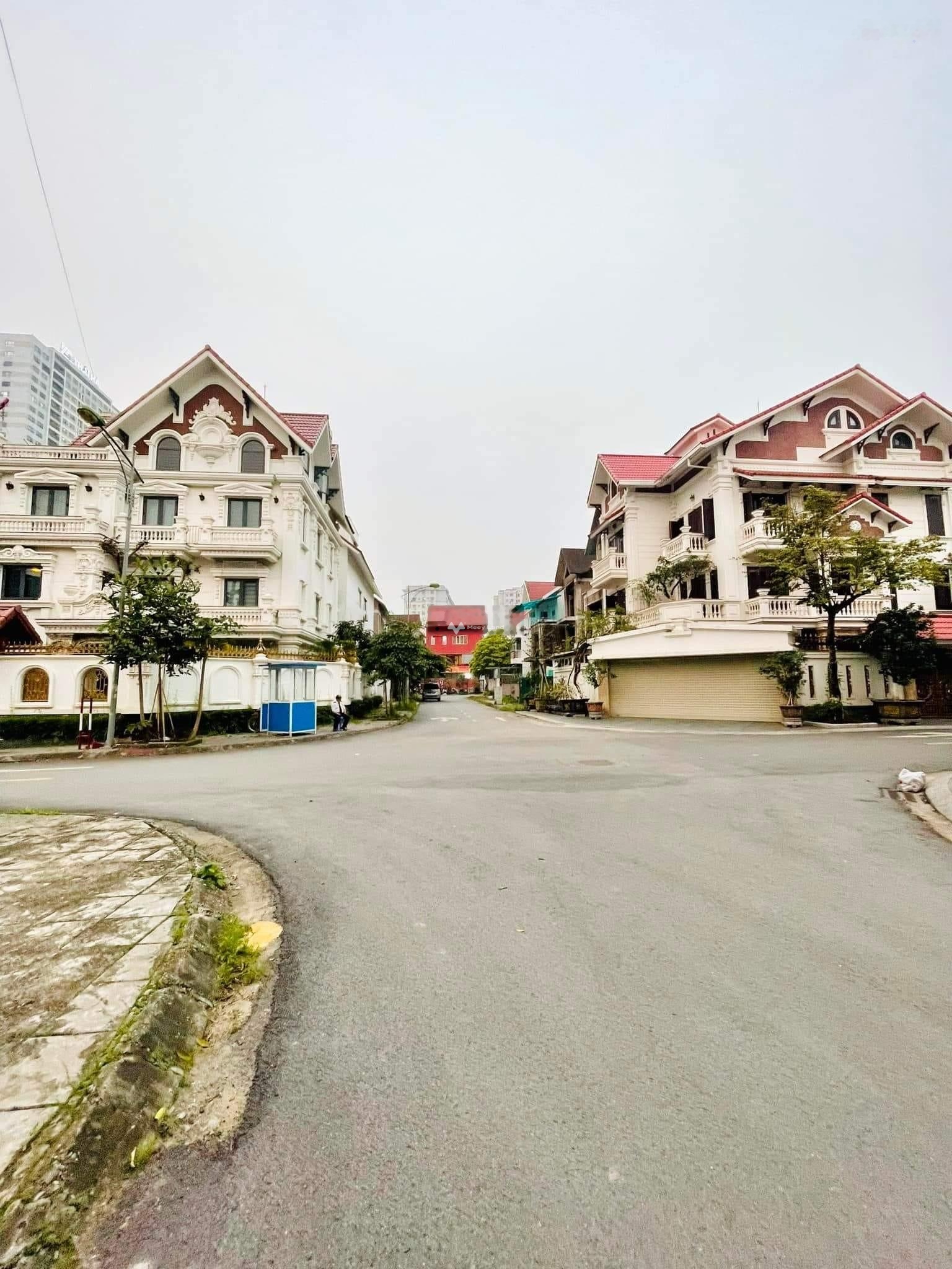Bán biệt thự 4 tầng diện tích 280m2 tại Phạm Văn Đồng, Bắc Từ Liêm-02