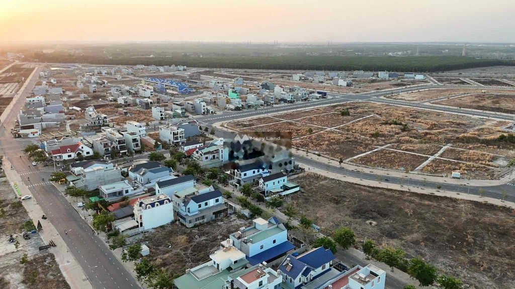 Bán đất thổ cư giá 5,5 tỷ, diện tích 250 m2, tại Long Thành, Đồng Nai-01