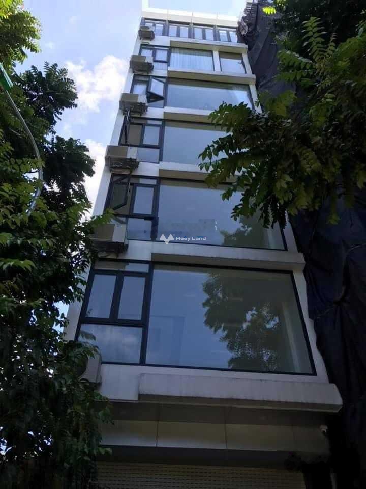 Bán nhà tại phố Quán Thánh, Ba Đình. Diện tích 55m2, 6 tầng thang máy, giá 31 tỷ