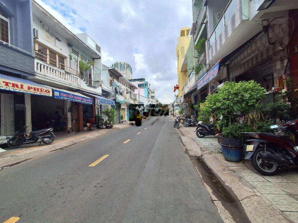 Nhà mặt tiền kinh doanh chợ Binh Tây, phường 1, Quận 6 giá 20 tỷ, diện tích 90 m2-01