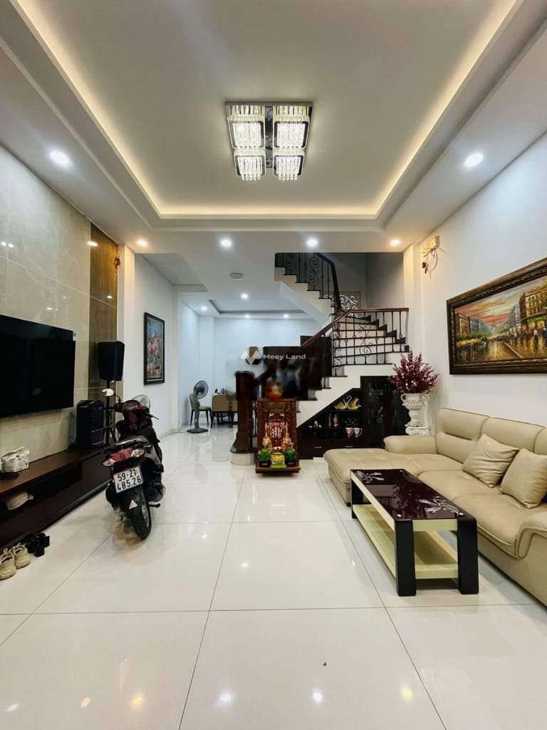 Bán nhà mặt tiền kinh doanh giá 8,7 tỷ, diện tích 60 m2, tại Nguyễn Thị Thập, Tân Phú, Quận 7-02
