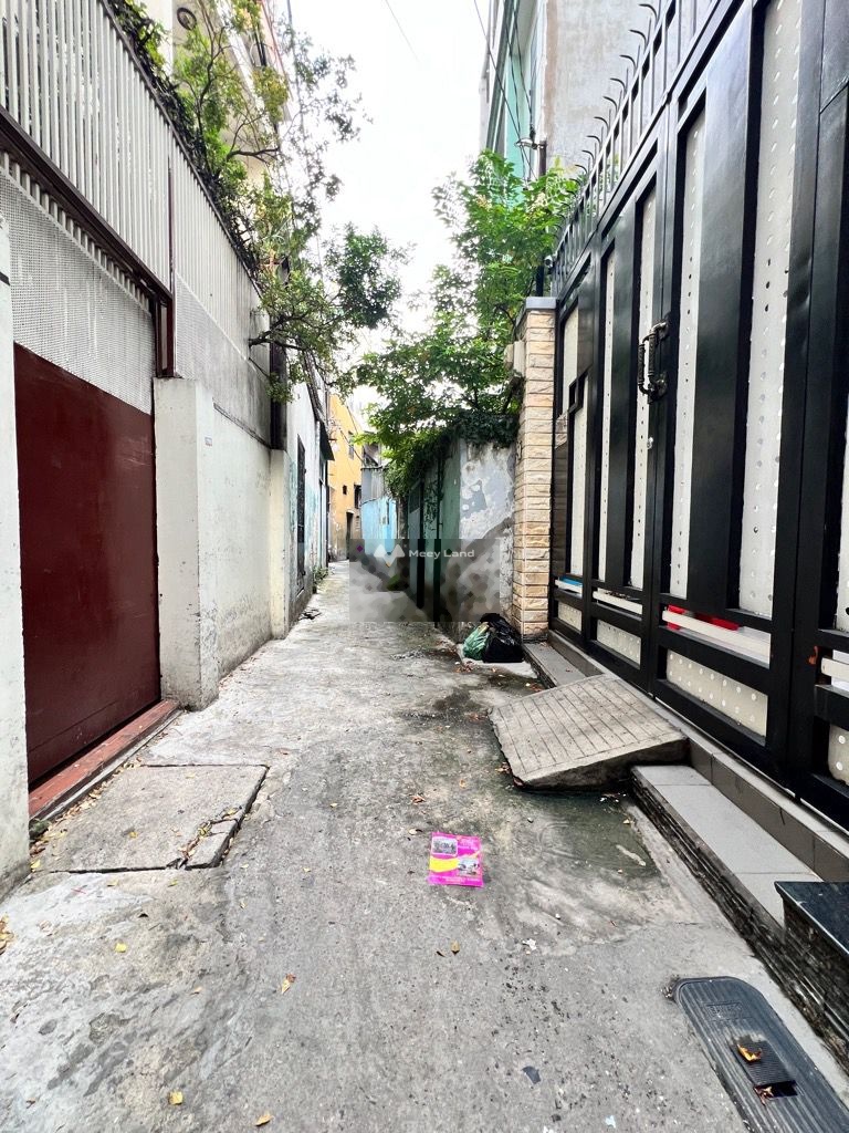 Bán nhà gần mặt tiền giá 2,7 tỷ, diện tích 28 m2, tại Hồng Lạc, phường 11, quận Tân Bình-02