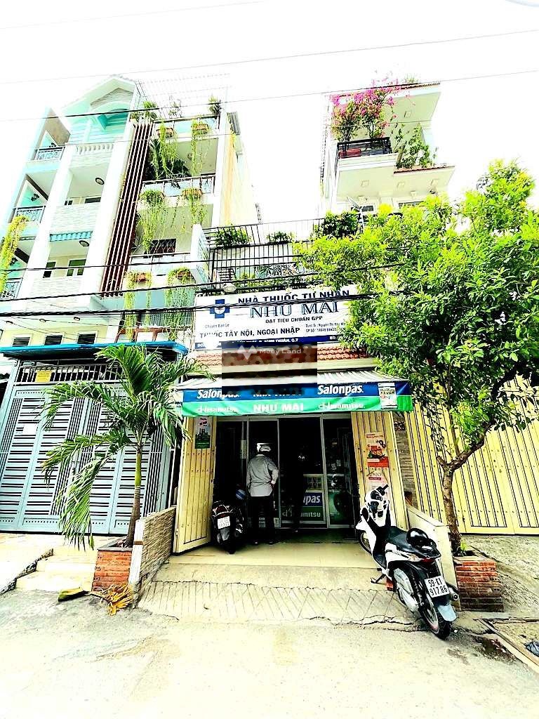 Bán nhà mặt tiền giá 7,6 tỷ, diện tích 60 m2, tại Huỳnh Tấn Phát, phường Bình Thuận, quận 7-01