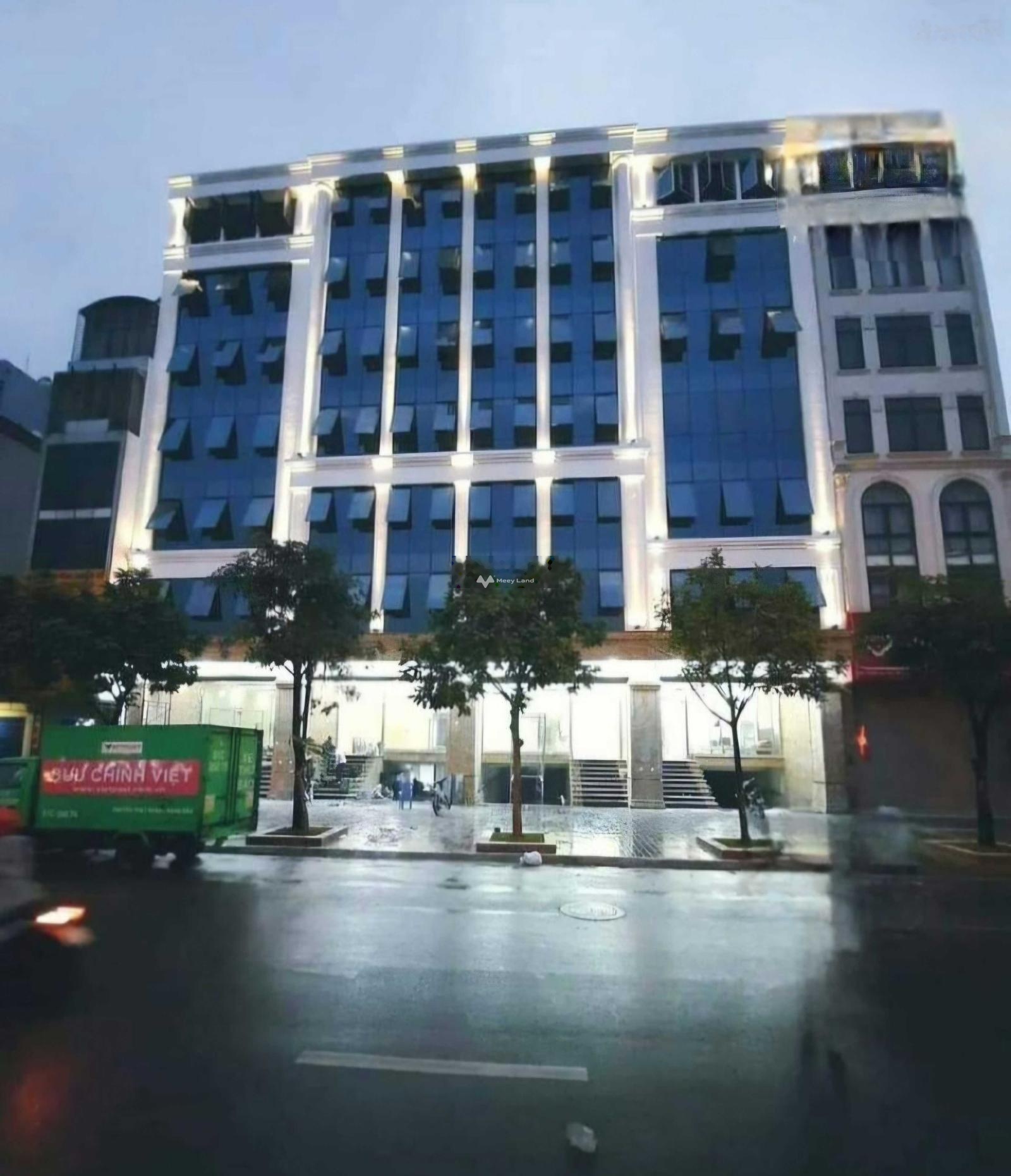 Bán nhà mặt phố Thái Hà DT 420m 10 tầng MT 18m, cho thuê 800tr/th. Có GPXD, hoàn công, PCCC đầy đủ 