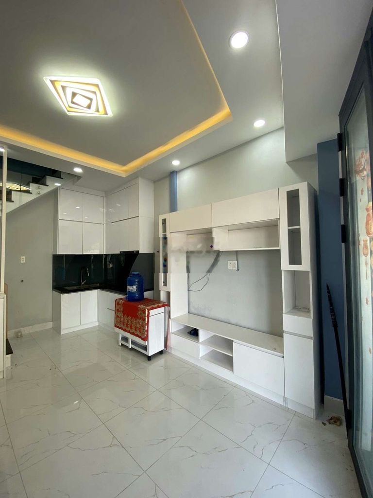 Bán nhà mặt tiền kinh doanh giá 3,9 tỷ, diện tích 20 m2, tại Tô Hiệu, Hiệp Tân, quận Tân Phú-01