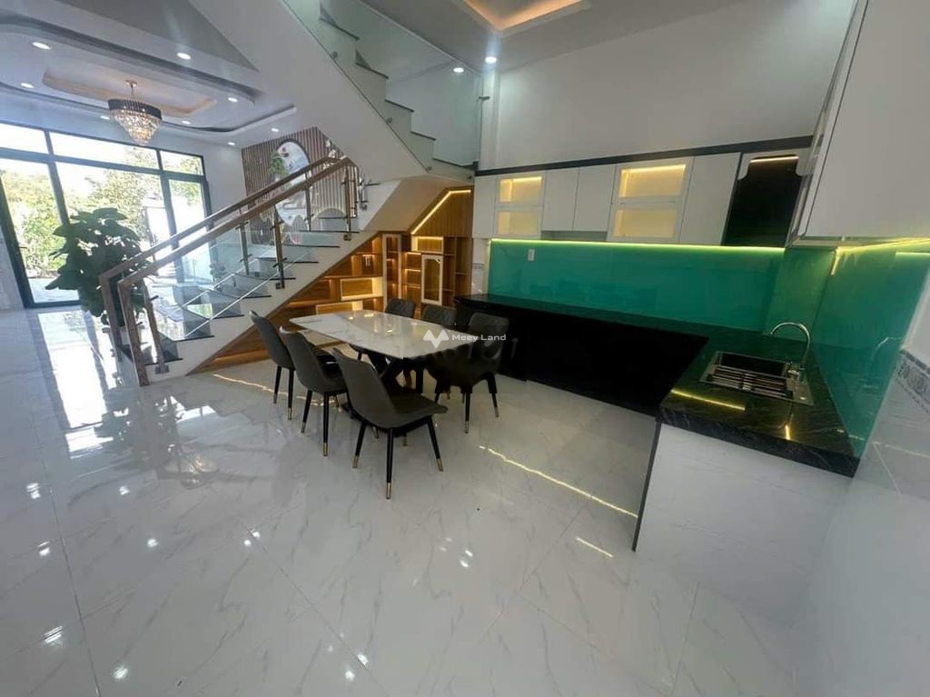 Bán nhà 1 lầu giá 2,35 tỷ, diện tích 100 m2, tại Biên Hòa, Đồng Nai-03