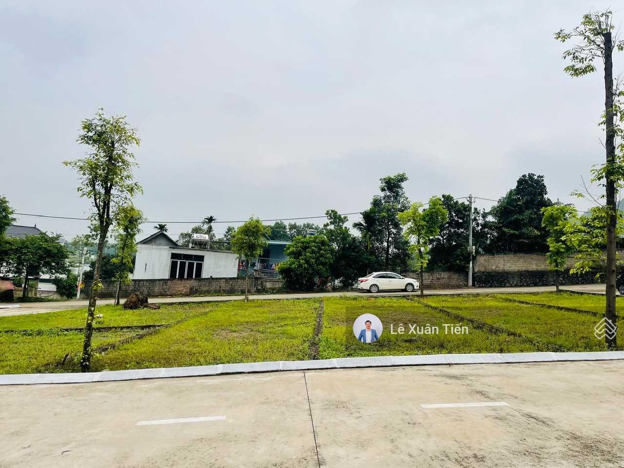 Bán lô đất trục chính tại Phú Mãn, Quốc Oai. Diện tích 108m2, giá 1 tỷ-01