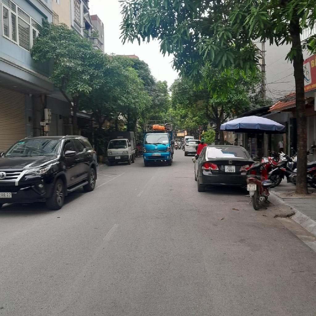 Bán nhà riêng quận Cầu Giấy thành phố Hà Nội, giá 8,6 tỷ