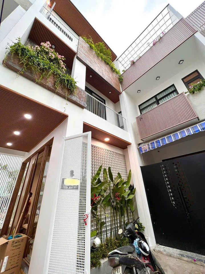 Chỉ cần chưa đến 2 tỷ tiền mặt đã sở hữu được căn nhà 2 mặt kiệt siêu đẹp quận Liên Chiểu, thành phố Đà Nẵng-02