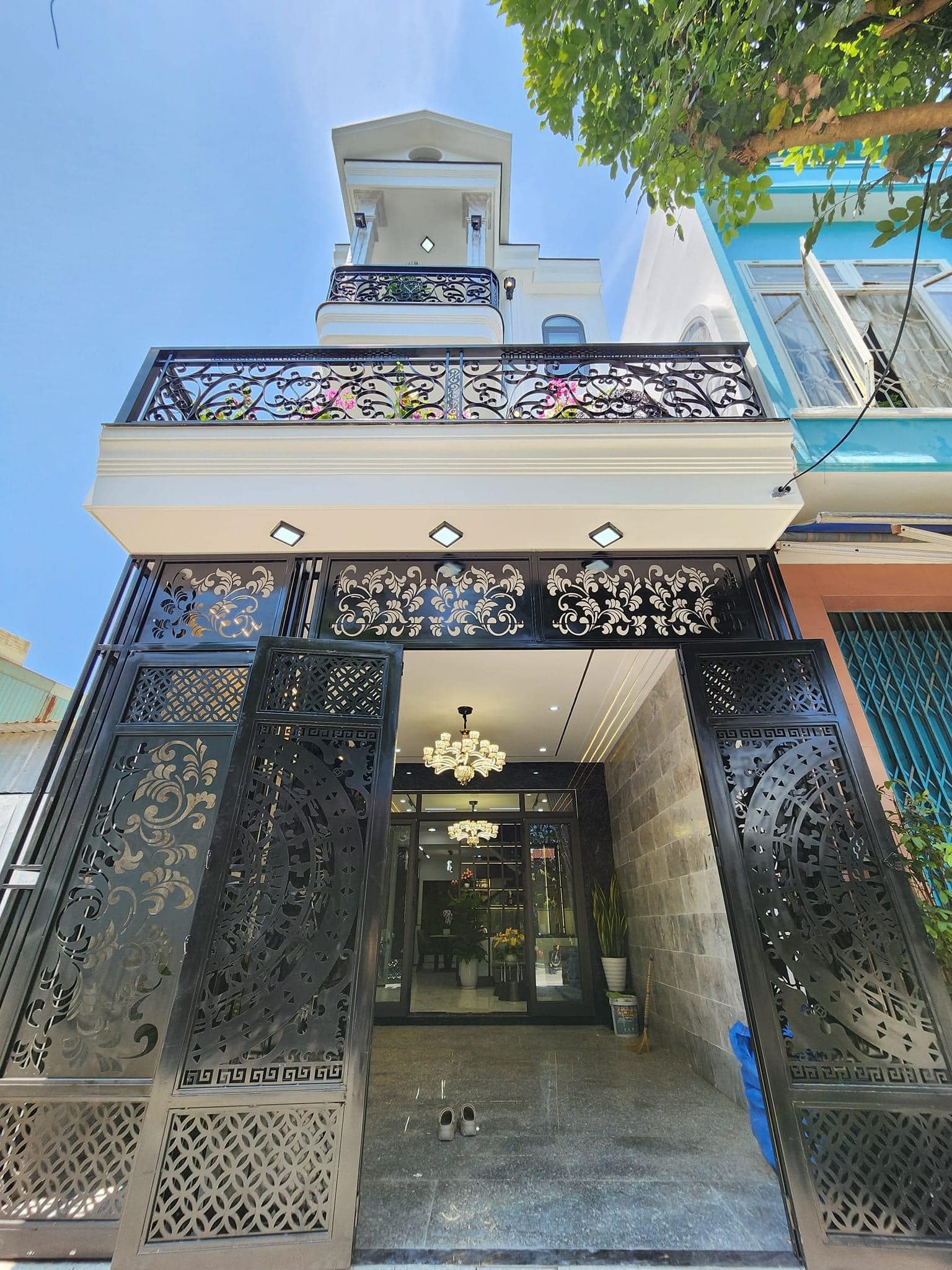 Cần bán nhà 3 tầng 3 mê hiện đại mặt tiền Lê Thiệt, Hoà Minh, Liên Chiểu