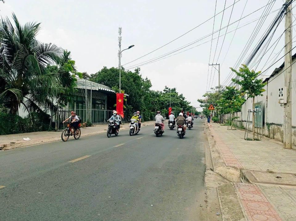 Bán 3 lô đất liền kề mặt tiền Bình Nhâm, Thuận An, Bình Dương