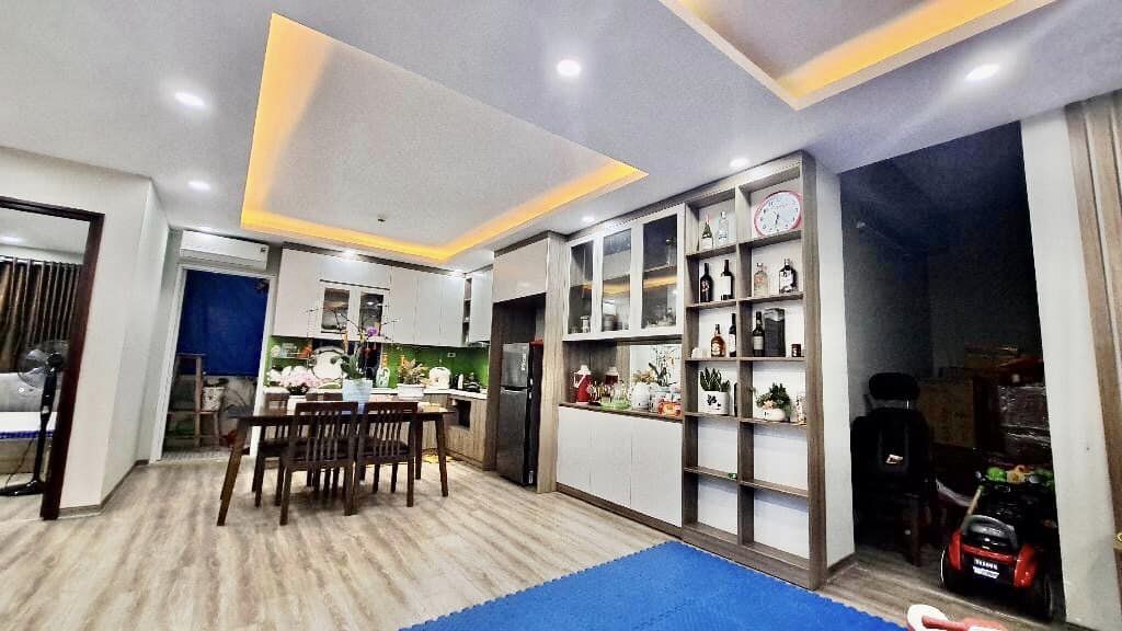 Bán căn hộ chung cư Ct2B Thạch Bàn quận Long Biên, 3 ngủ, giá 3,28 tỷ