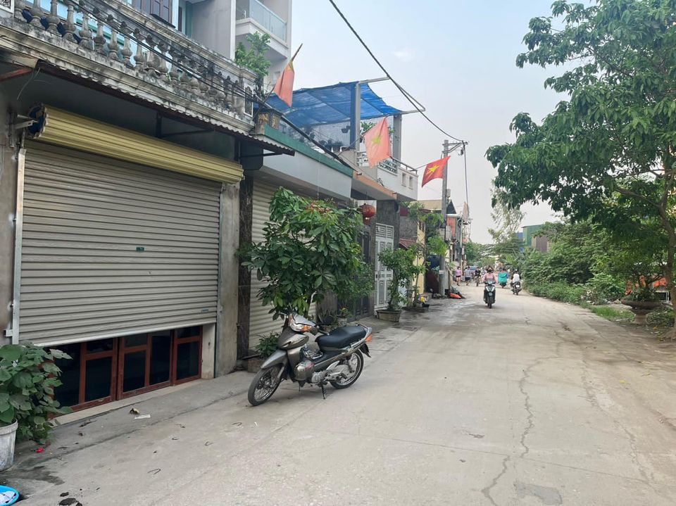 Cần bán gấp nhà mặt đường Phú Lương, Hà Đông