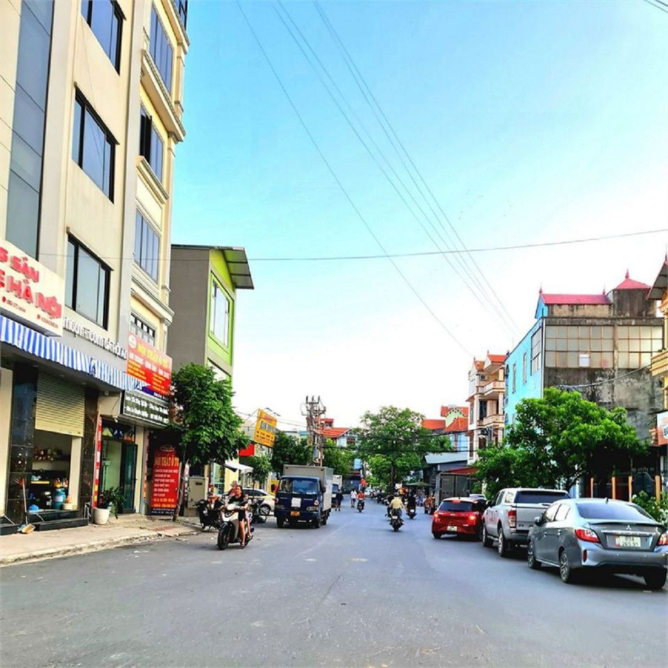 Chính chủ gửi bán lô đất tại Phú Thị, Gia Lâm, đường ô tô vào chỉ 2 tỷ-01