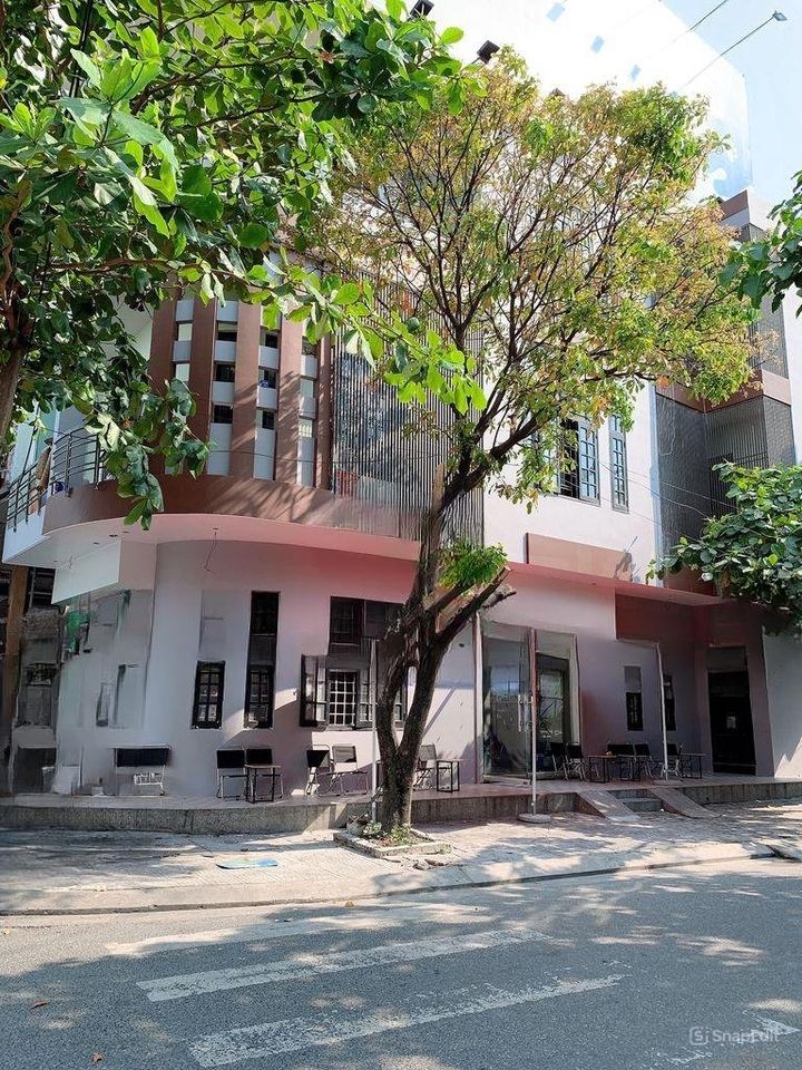 Bán nhà 3 tầng 2 mặt tiền đường Ngô Quyền gần trung tâm thương mại Vincom