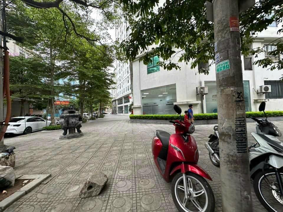 Bán lô đất trước sảnh chung cư thương mại Roayl Park - Vũ Ninh giá 5 tỷ-01