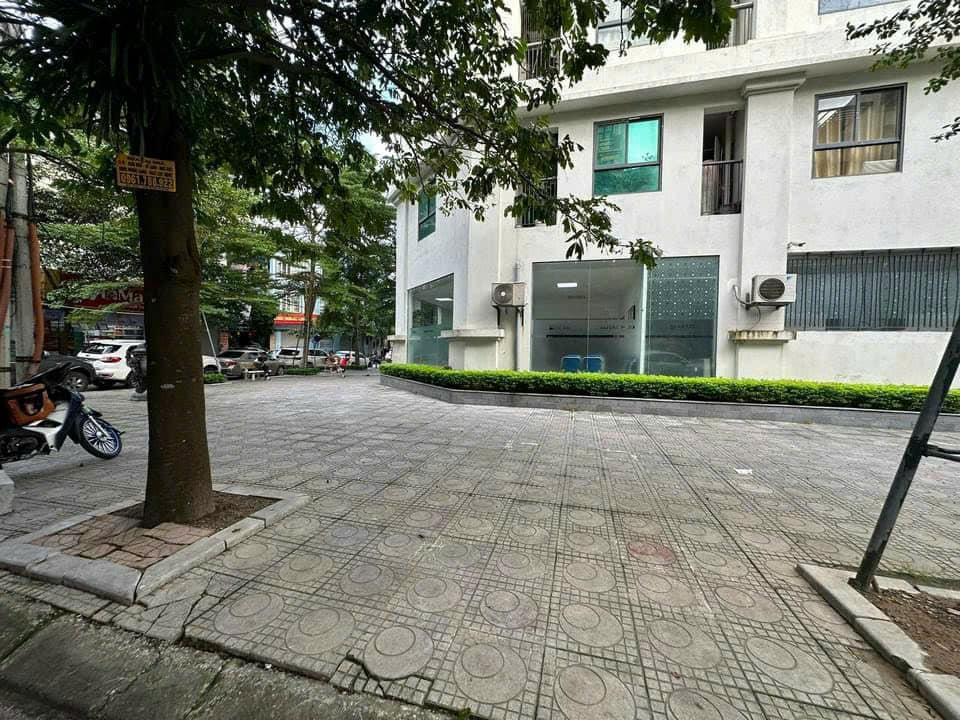 Bán lô đất trước sảnh chung cư thương mại Roayl Park - Vũ Ninh giá 5 tỷ-02