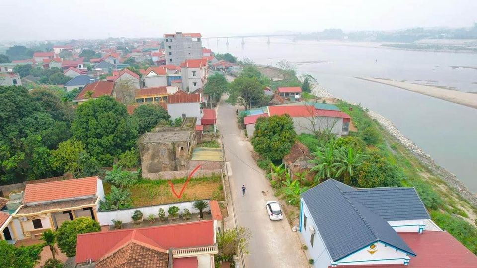 Có ngay 11m mặt đường nhựa Thanh Thuỷ view sông Đà-02