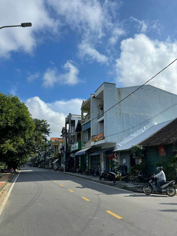 Bán nhà 3 tầng mặt tiền Huỳnh Thúc Kháng, view sông Bạch Đằng, thành phố Huế-01