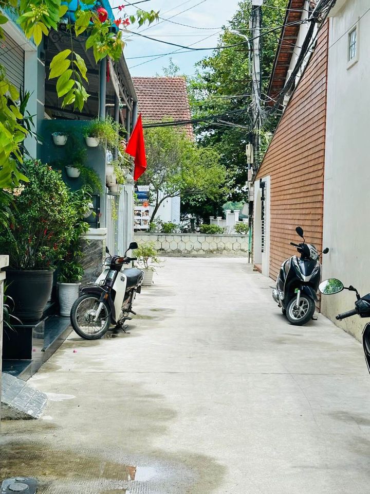 Bán nhà riêng thành phố Huế tỉnh Thừa Thiên Huế, giá 4 tỷ-03