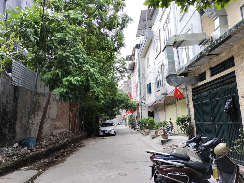 Mảnh đất vuông đẹp phố Minh Khai 2 ô tô tránh mặt tiền khủng 9,3m-01