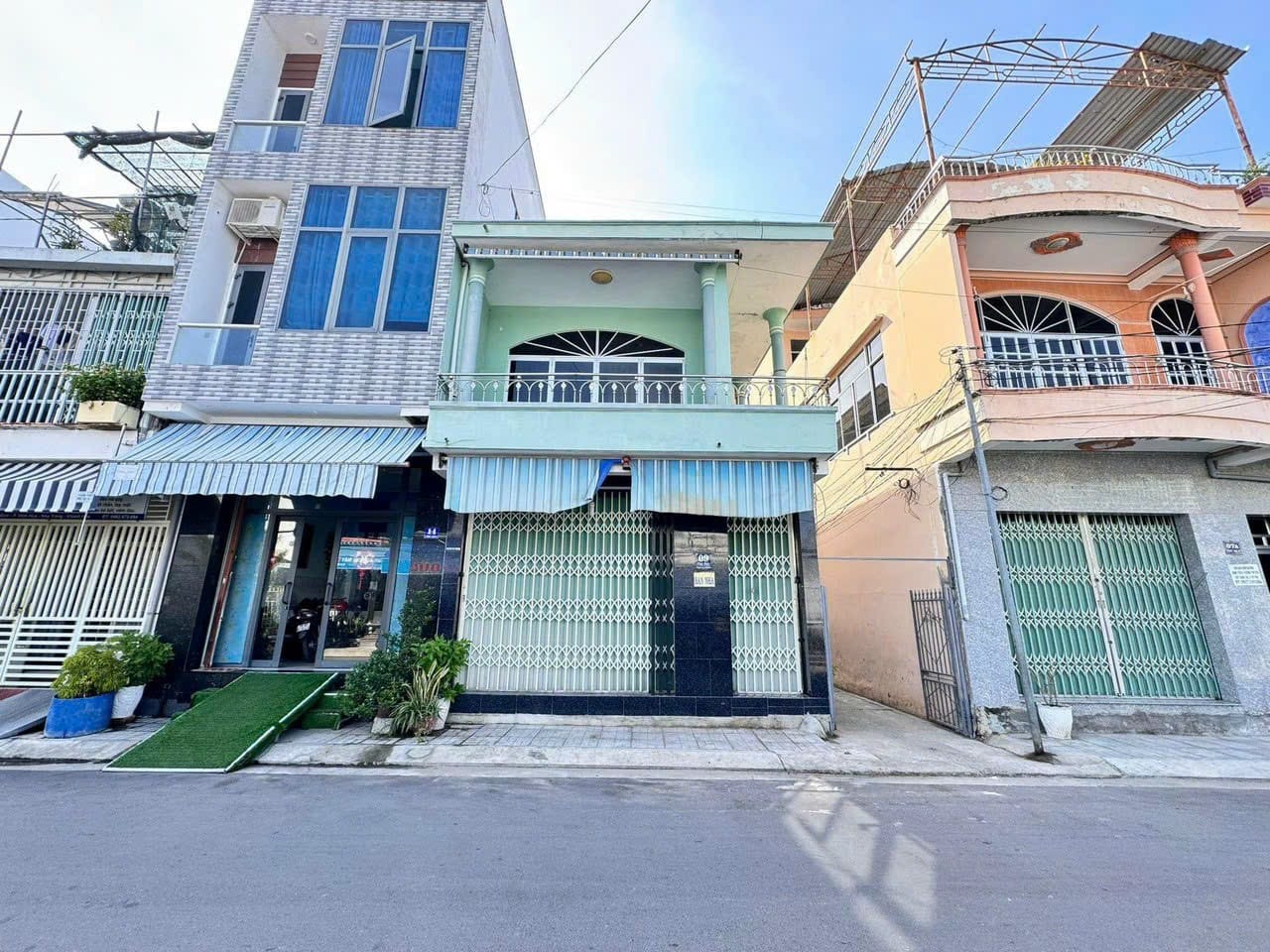 Bán đất tặng nhà 2 tầng mặt tiền đường Phú Đức - Vĩnh Hải - Nha Trang