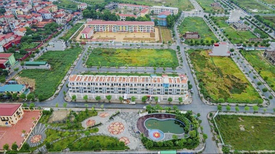Bán đất sẵn nhà 3,5 tầng thô tại Vườn Sen, Đồng K, Từ Sơn giá 5 tỷ, diện tích 100 m2-03