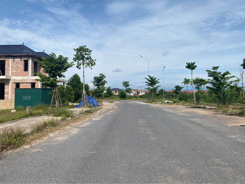 Bán đất Lý Thái Tổ, Đồng Hới, Quảng Bình giá 2 tỷ, diện tích 200 m2-03