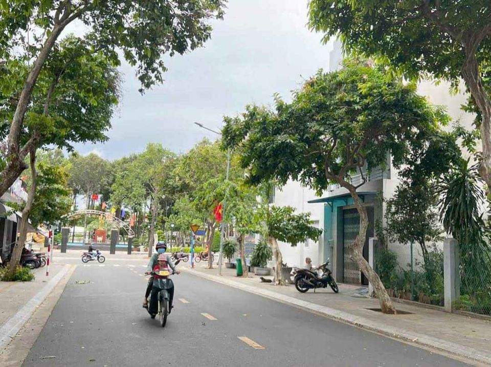 Bán nhanh lô đất mặt tiền đường Nguyễn Trãi - Phường Phước Hiệp - Thành phố Bà Rịa-02