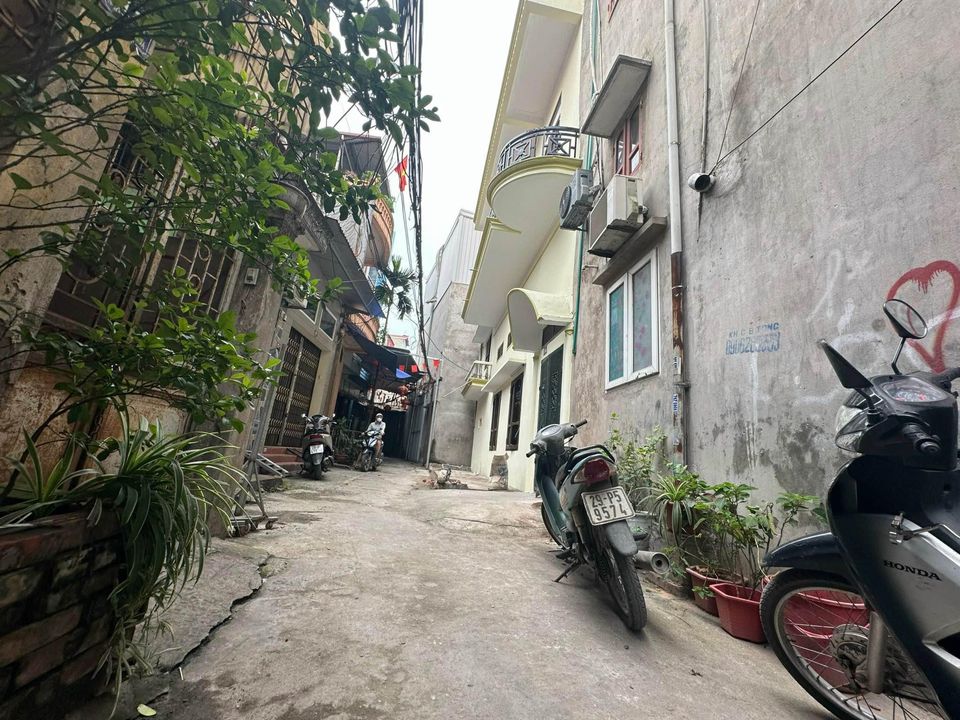 Em bán ngôi nhà 2 tầng phố Trần Phú - Đông Ngàn - trung tâm thành phố Từ Sơn-03