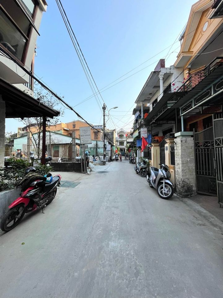 Bán đất tại Bà Triệu, Thừa Thiên Huế. Diện tích 64m2, giá 3 tỷ-01