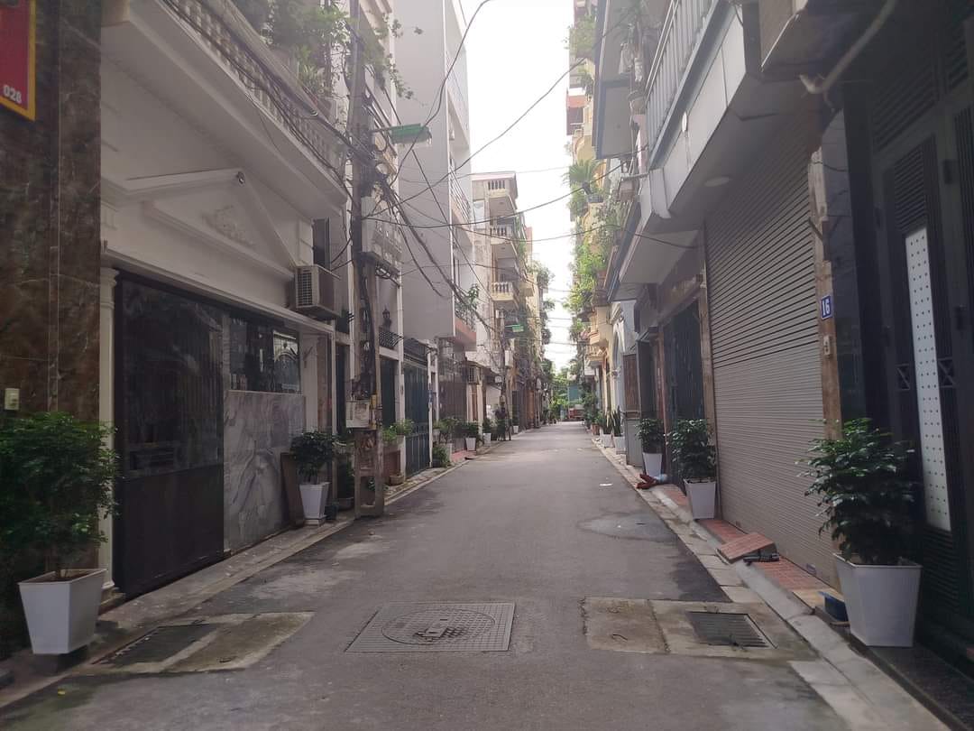 Bán nhà phố Sài Đồng, diện tích 54m2, giá bán 4,35 tỷ
