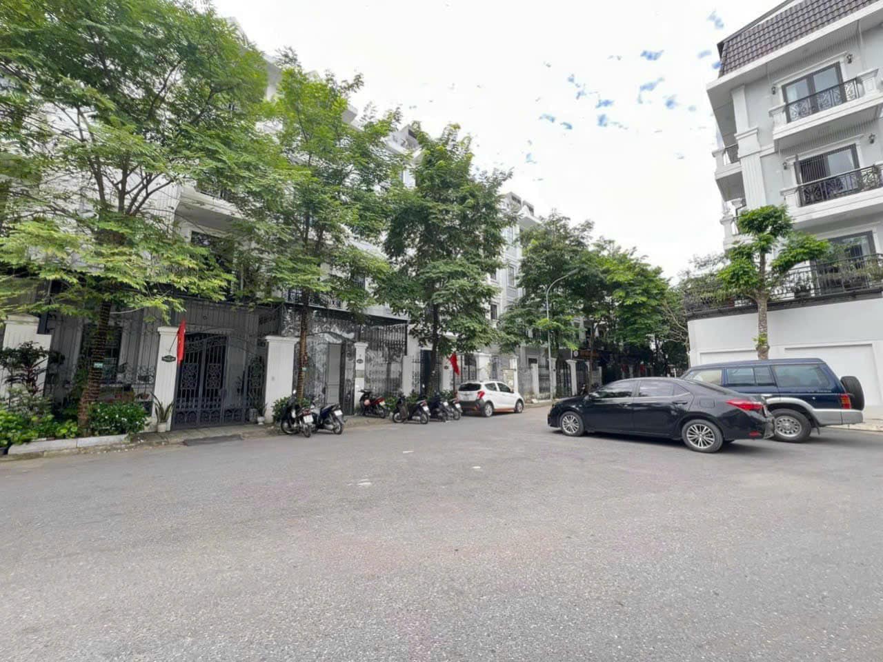 Bán nhà 43m2, 4 tầng, mặt tiền 3,3m quận Hoàng Mai